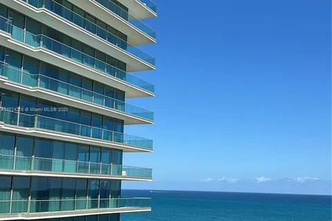 10185 Collins Ave # 1123, Bal Harbour FL 33154