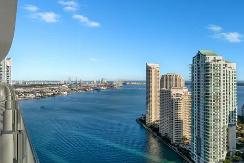 300 Biscayne Blvd Way # 3302, Miami FL 33131