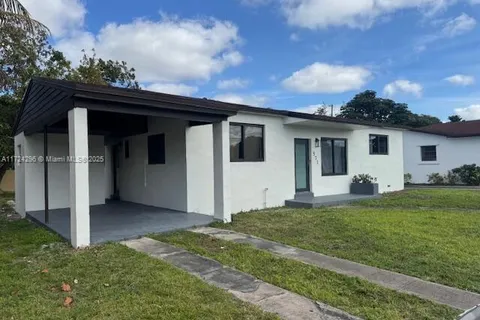 571 NW 183rd St, Miami FL 33169