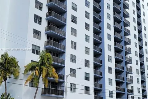 401 69th St # 209, Miami Beach FL 33141