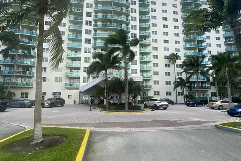 19390 Collins Ave # 123, Sunny Isles Beach FL 33160