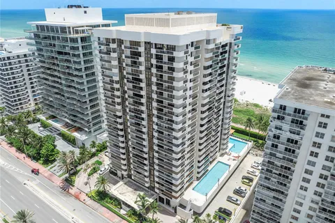 5757 Collins Ave # 403, Miami Beach FL 33140