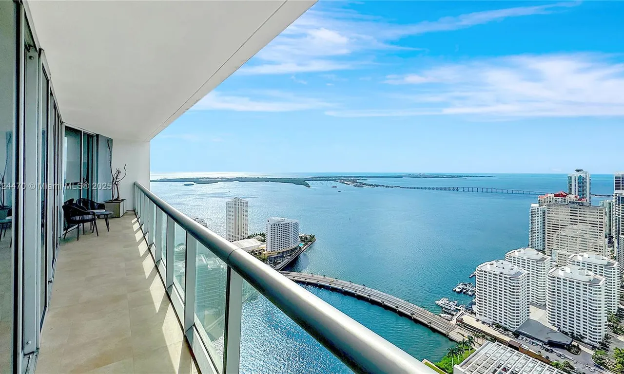 495 Brickell Ave # 5011, Miami FL 33131