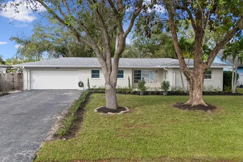 189 Mentor, Naples FL 34110