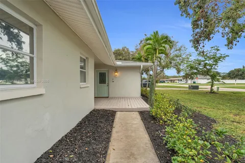 189 Mentor, Naples FL 34110