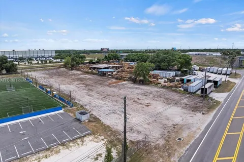 6210 New Tampa Highway, Lakeland, Other City - In The State Of Florida FL 33815