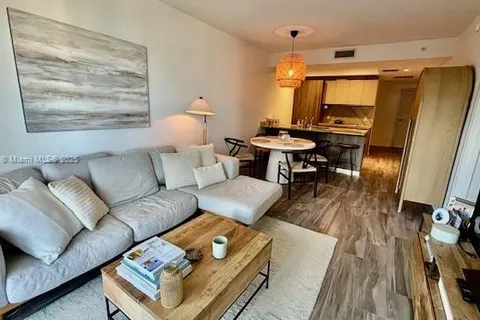 801 S Miami Ave # 4706, Miami FL 33130