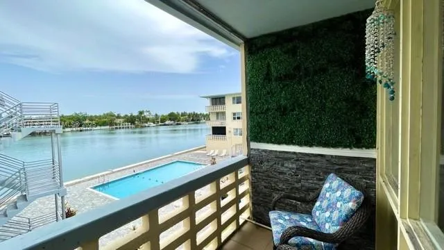 6484 Indian Creek Dr # 242, Miami Beach FL 33141