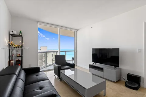 6365 Collins Ave # 1909, Miami Beach FL 33141