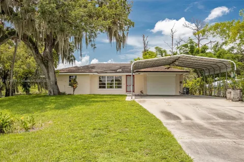 2030 Fort Denaud Rd, La Belle FL 33935