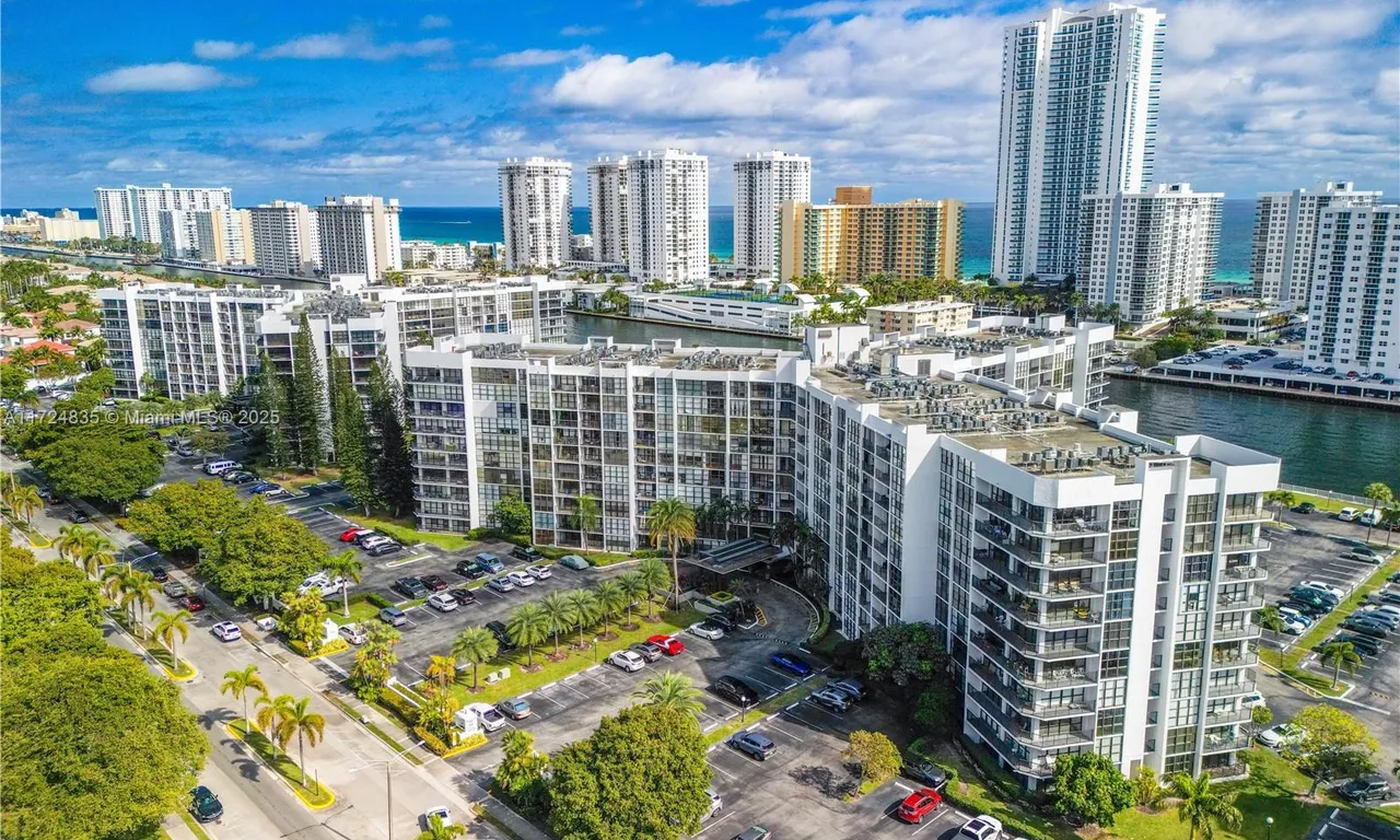 800 Parkview Dr # 409, Hallandale Beach FL 33009