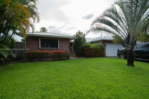 4455 NW 17th Ave, Oakland Park FL 33309