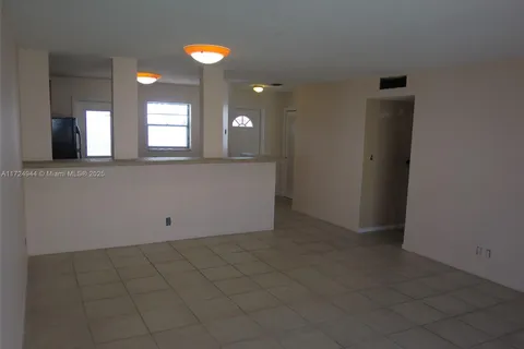 218 NE 12th Ave # 507, Hallandale Beach FL 33009
