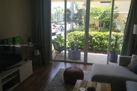 1341 SE 3rd Ave # 112, Dania Beach FL 33004
