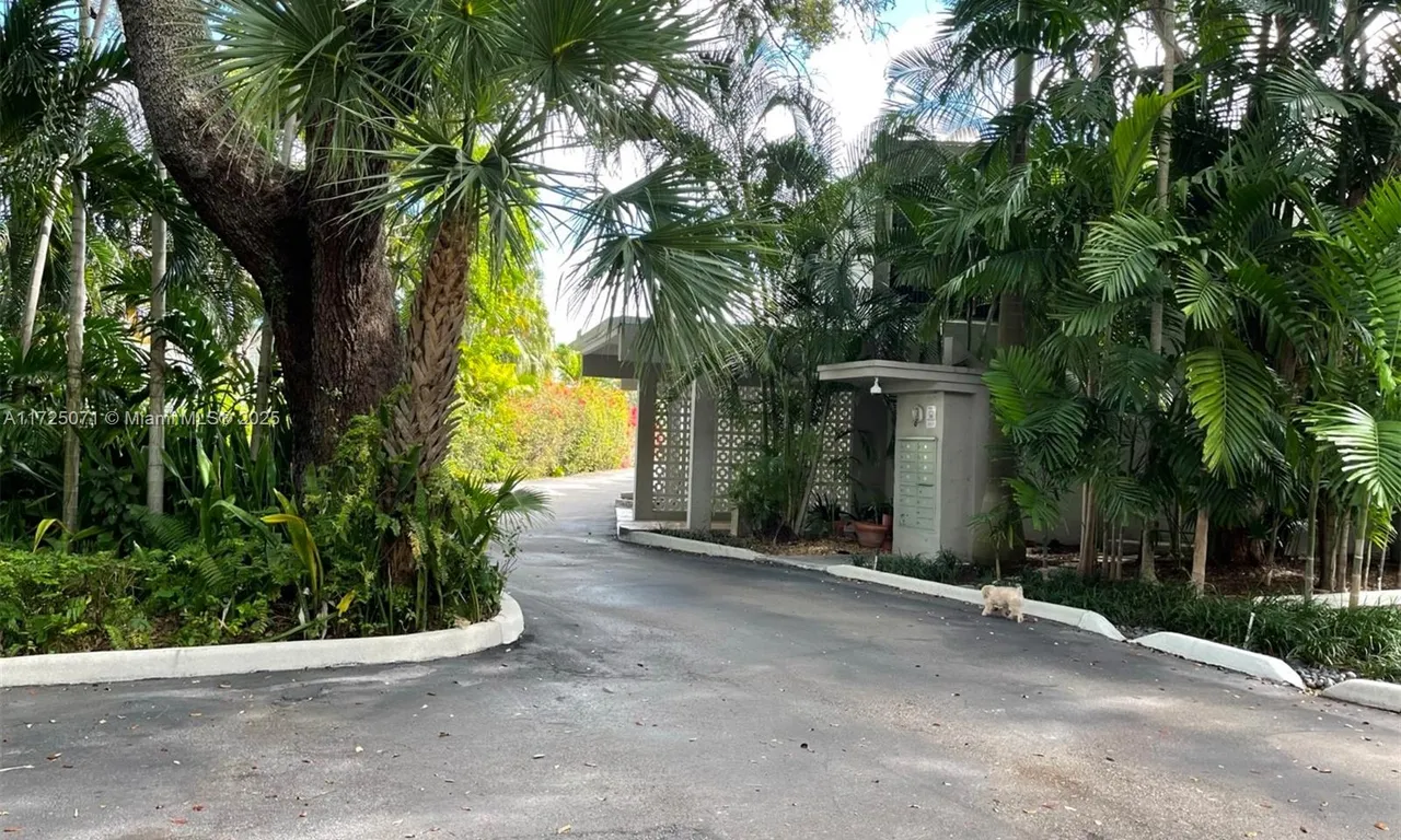 6011 N Bayshore Dr # 7, Miami FL 33137