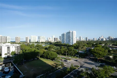 3375 N Country Club Dr # 1102, Aventura FL 33180