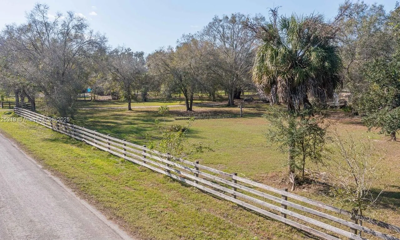 2426 + 2400 Phillips Road, La Belle FL 33935