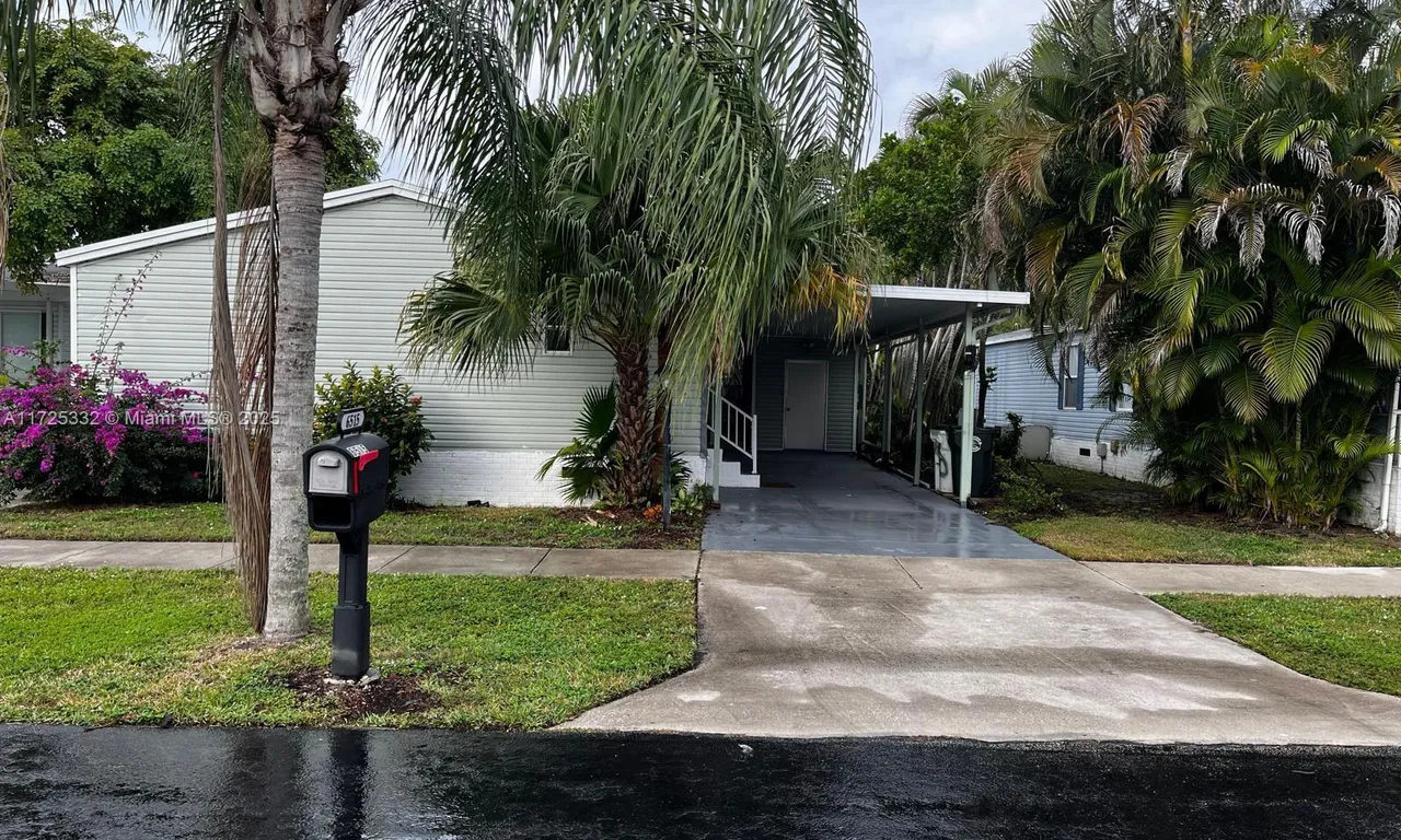 6515 NW 37 AVE, Coconut Creek FL 33073