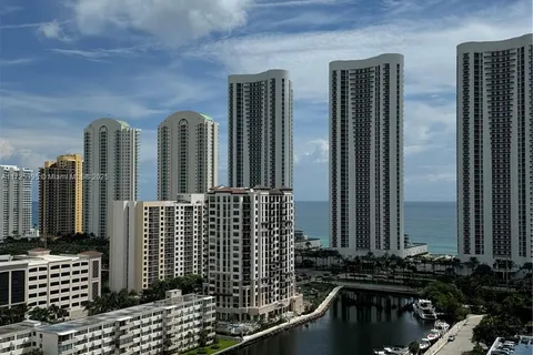 300 Bayview Dr # 1901, Sunny Isles Beach FL 33160