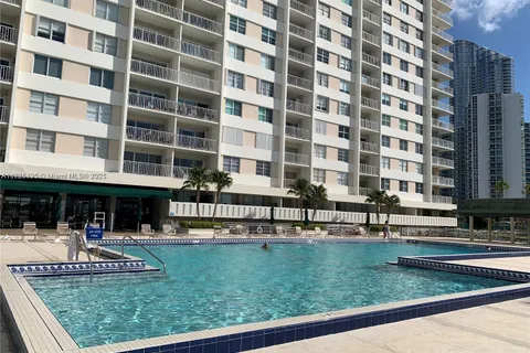 300 Bayview Dr # 1901, Sunny Isles Beach FL 33160