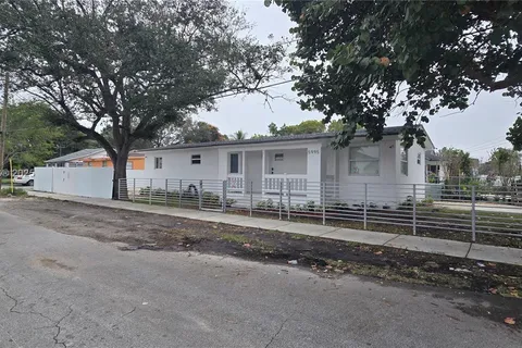 5995 NW 24th Ave, Miami FL 33142