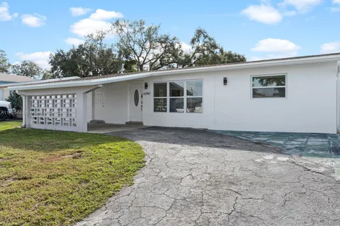 6340 Coolidge St, Hollywood FL 33024