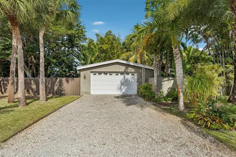 109 NE 26th Dr, Wilton Manors FL 33334