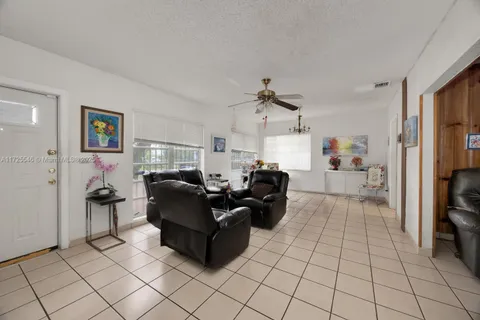 5915 SW 7th St, Miami FL 33144