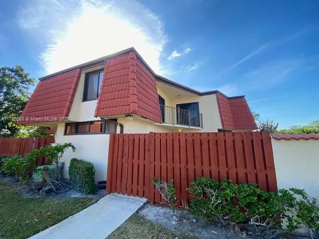 3694 Victoria Dr # 3694, West Palm Beach FL 33406