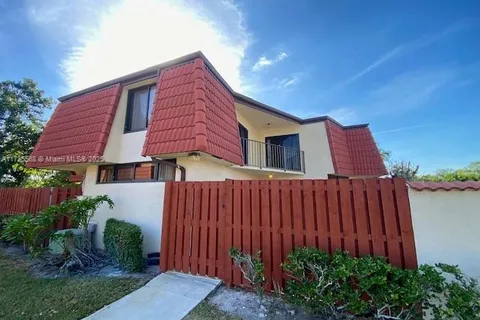 3694 Victoria Dr # 3694, West Palm Beach FL 33406