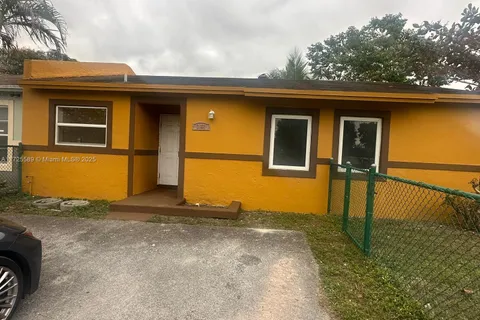 3066 NW 196th St, Miami Gardens FL 33056