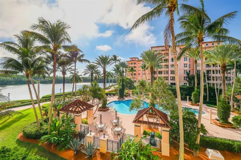 13637 Deering Bay Dr # 222, Coral Gables FL 33158