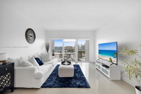 500 Bayview Dr # 2119, Sunny Isles Beach FL 33160