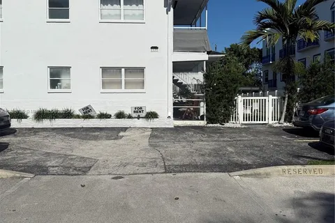 1135 101st St # 3, Bay Harbor Islands FL 33154