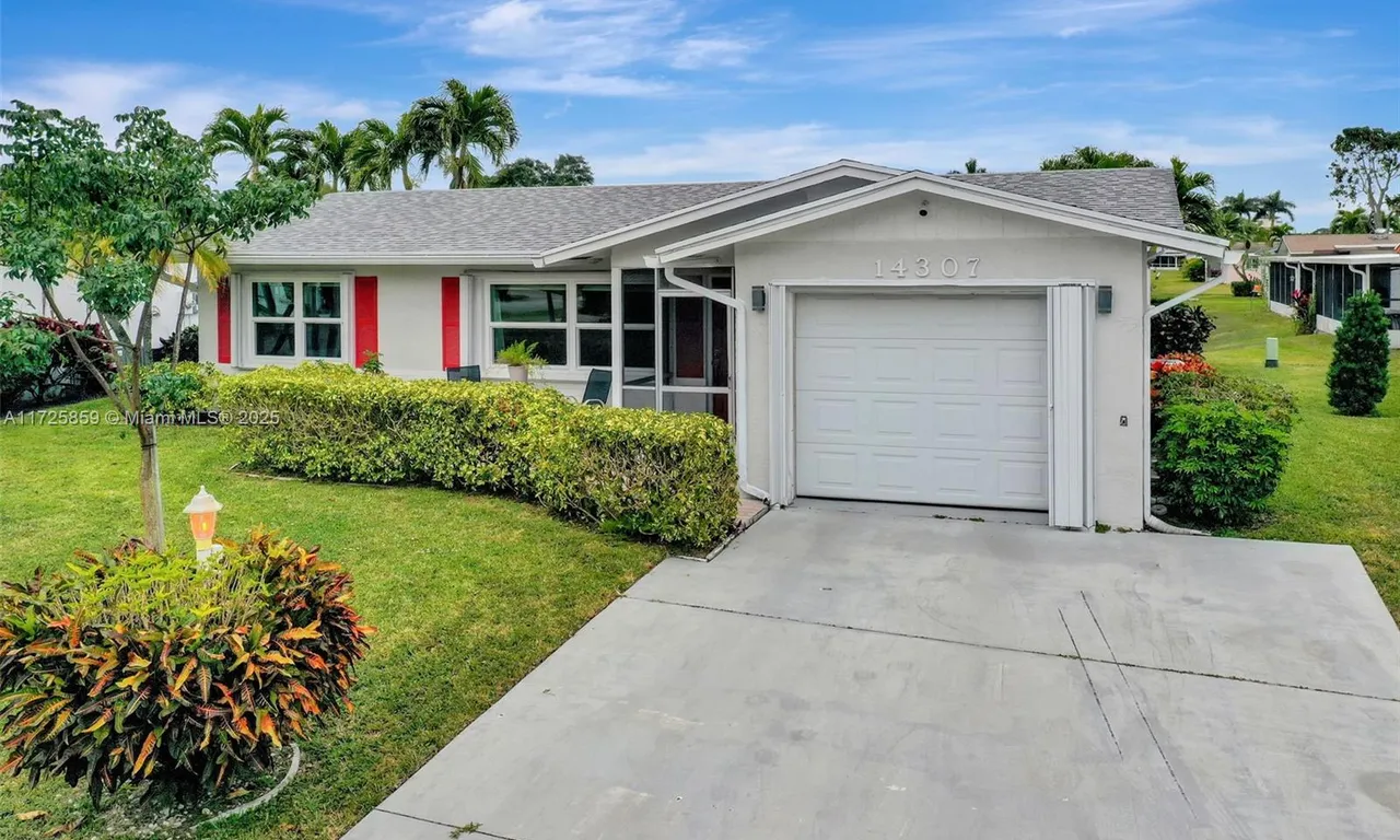 14307 Amapola Dr, Delray Beach FL 33484