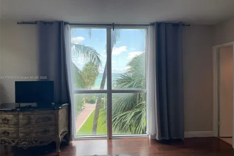 3901 S Ocean Dr # 2E, Hollywood FL 33019