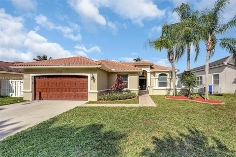 19383 NW 23rd St, Pembroke Pines FL 33029