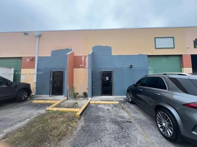 7760 W 20th Ave # 9, Hialeah FL 33016