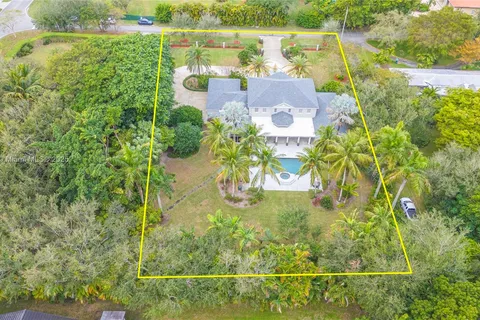 12355 SW 79th Ave, Pinecrest FL 33156