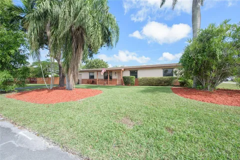 29243 SW 165th Ave, Homestead FL 33033