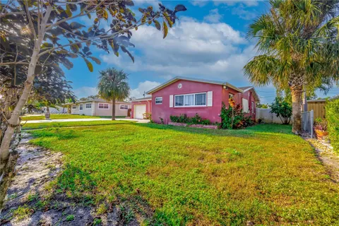 1106 7th St, Lake Park FL 33403