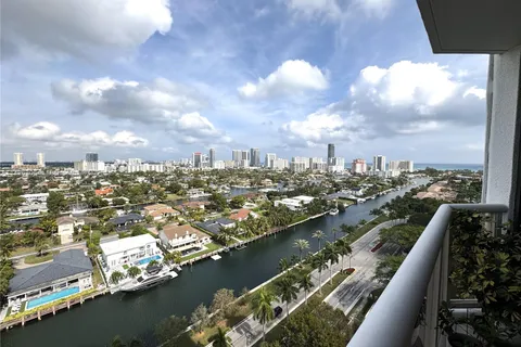 3600 Yatch Club Dr # 1701, Aventura FL 33180