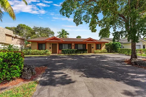 3591 NW 78th Ln, Coral Springs FL 33065