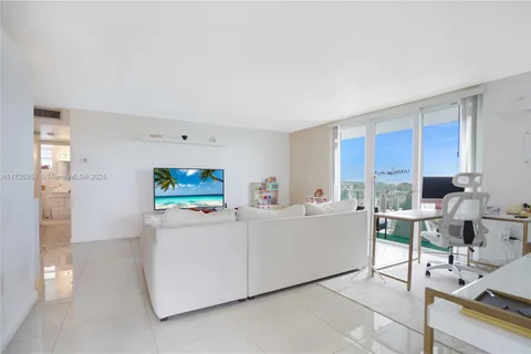 7133 Bay Dr # 601, Miami Beach FL 33141