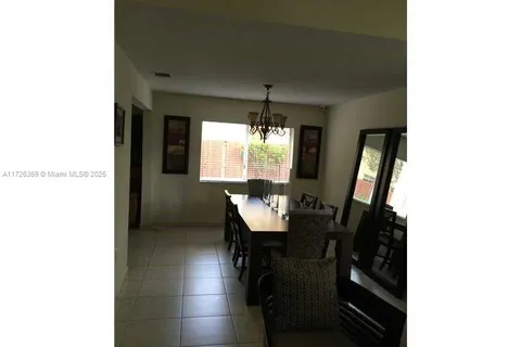 10863 NW 53 LN, Doral FL 33178
