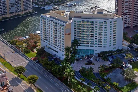 2670 E Sunrise Blvd # 915, Fort Lauderdale FL 33304