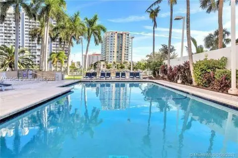 2670 E Sunrise Blvd # 915, Fort Lauderdale FL 33304