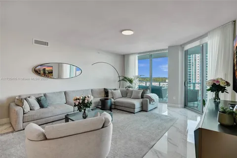 17111 Biscayne Blvd # 1105, North Miami Beach FL 33160