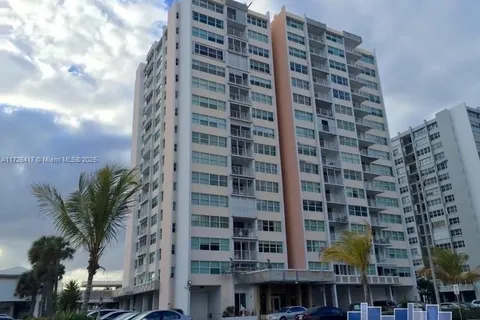 1400 S Ocean Dr # 1004, Hollywood FL 33019