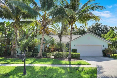 213 Shorewood Way, Jupiter FL 33458